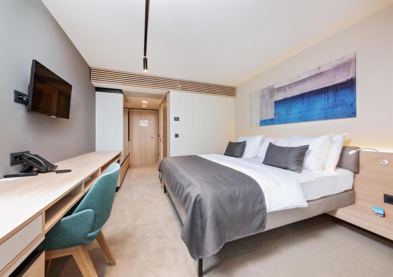 Hotel Park Plava Laguna بوريتش المظهر الخارجي الصورة